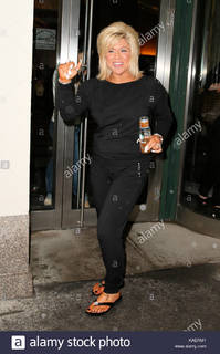 Theresa Caputo feet photo 12