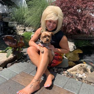 Theresa Caputo feet photo 11