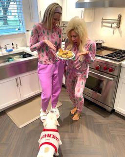 Theresa Caputo feet photo 4
