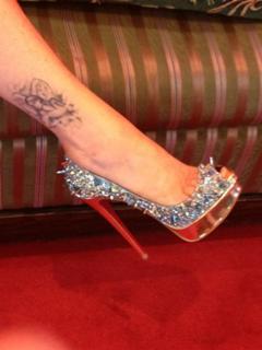 Theresa Caputo feet photo 3