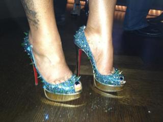 Theresa Caputo feet photo 8