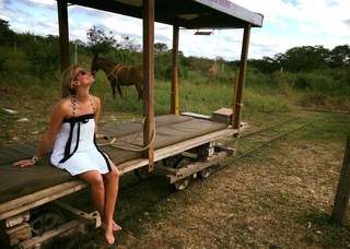Theresa Underberg feet photo thumbnail