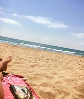 Theresa Underberg feet photo thumbnail
