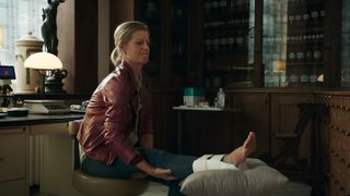 Theresa Underberg feet photo thumbnail