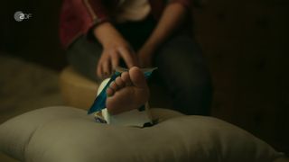 Theresa Underberg feet photo thumbnail