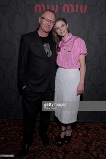 Thomasin McKenzie feet photo thumbnail