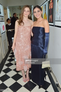 Thomasin McKenzie feet photo thumbnail