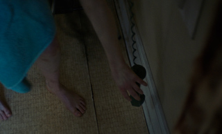 Thomasin McKenzie feet photo thumbnail
