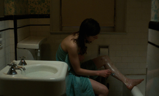 Thomasin McKenzie feet photo thumbnail