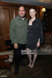 Thomasin McKenzie feet photo thumbnail