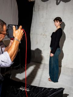 Thomasin McKenzie feet photo 4