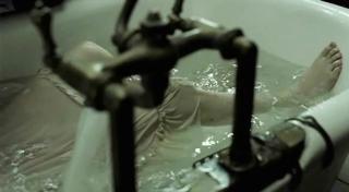 Thora Birch feet photo thumbnail