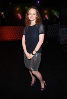 Thora Birch feet photo thumbnail
