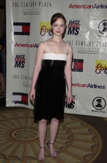 Thora Birch feet photo thumbnail