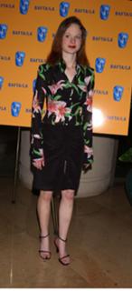 Thora Birch feet photo thumbnail