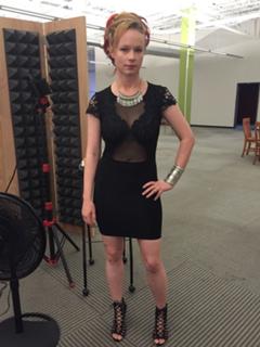 Thora Birch feet photo thumbnail