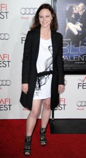 Thora Birch feet photo thumbnail