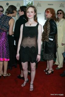 Thora Birch feet photo thumbnail