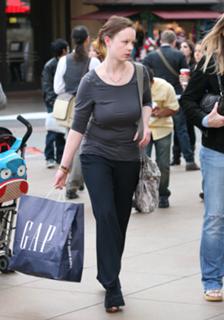 Thora Birch feet photo thumbnail