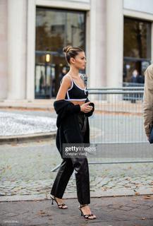 Thylane Blondeau feet photo thumbnail