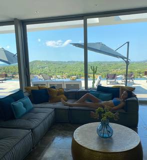 Thylane Blondeau feet photo thumbnail