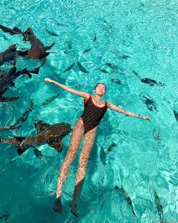 Thylane Blondeau feet photo thumbnail