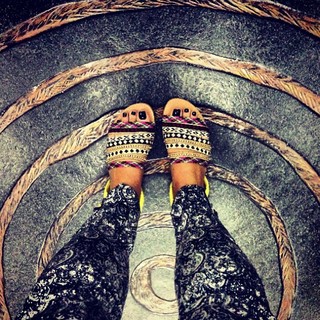 Thássia Naves feet photo 3