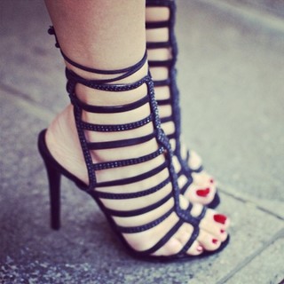 Thássia Naves feet photo 9