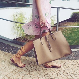 Thássia Naves feet photo 8