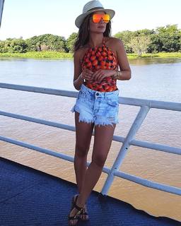 Thássia Naves feet photo 3