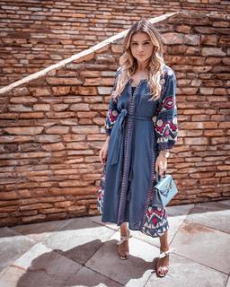 Thássia Naves feet photo 7