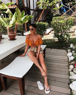 Thássia Naves feet photo 18
