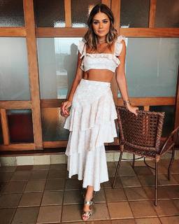 Thássia Naves feet photo 12