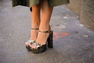 Thássia Naves feet photo 7