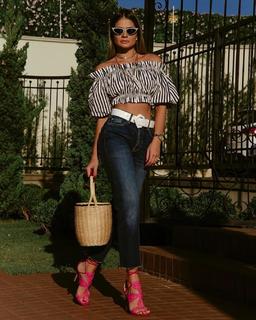 Thássia Naves feet photo 4