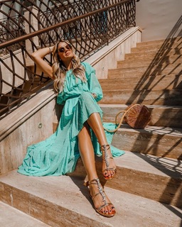 Thássia Naves feet photo 10