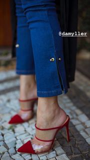 Thássia Naves feet photo 11