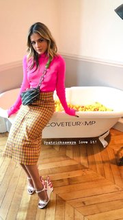 Thássia Naves feet photo 8