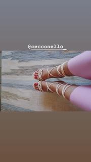 Thássia Naves feet photo 10