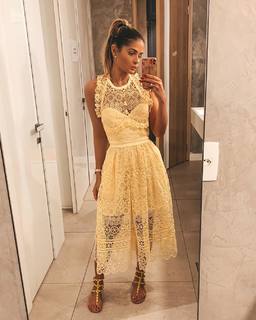 Thássia Naves feet photo 6