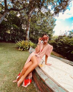 Thássia Naves feet photo 1