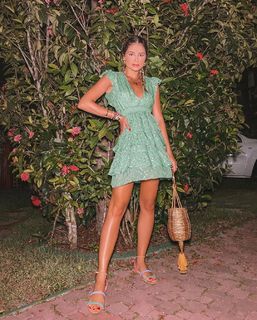 Thássia Naves feet photo 17