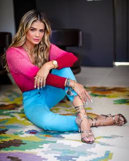 Thássia Naves feet photo 10