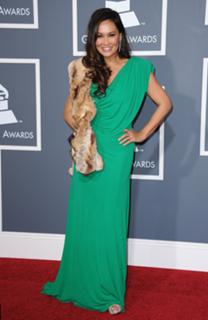 Tia Carrere feet photo thumbnail