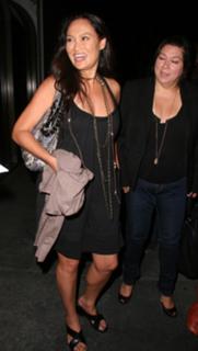 Tia Carrere feet photo thumbnail