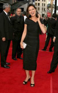 Tia Carrere feet photo thumbnail