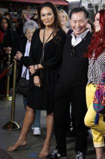 Tia Carrere feet photo thumbnail