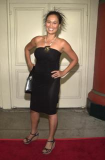 Tia Carrere feet photo thumbnail