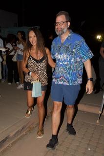 Tia Carrere feet photo thumbnail