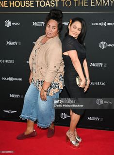 Tia Carrere feet photo thumbnail